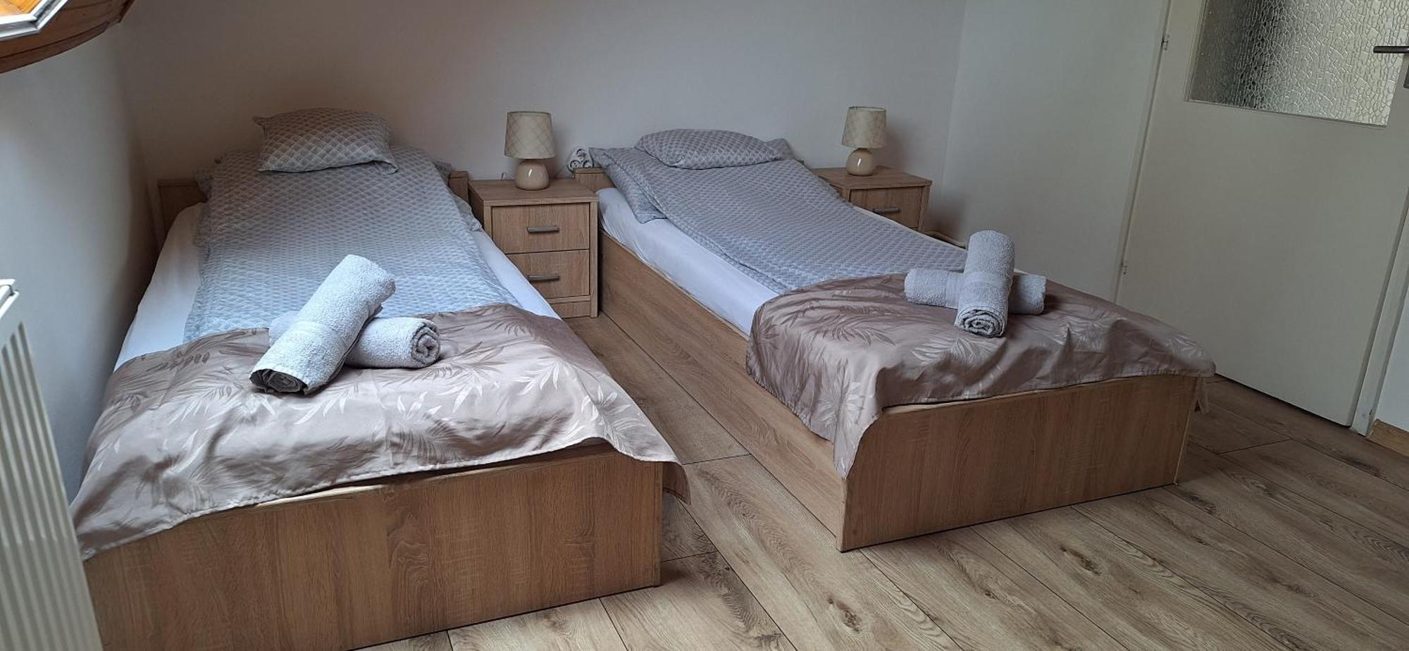 For You Apartman Gyula Bagian luar foto